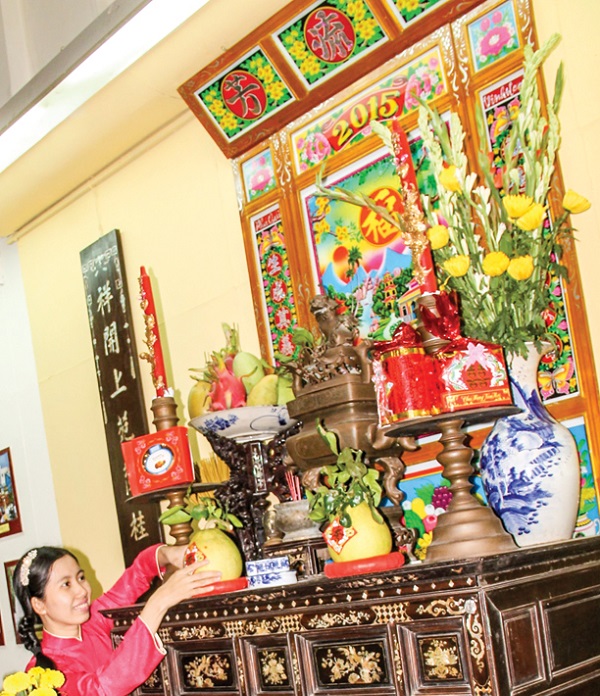 Bàn thờ tổ tiên ngày tết của người Sài Gòn ra sao? - Tuổi Trẻ Online